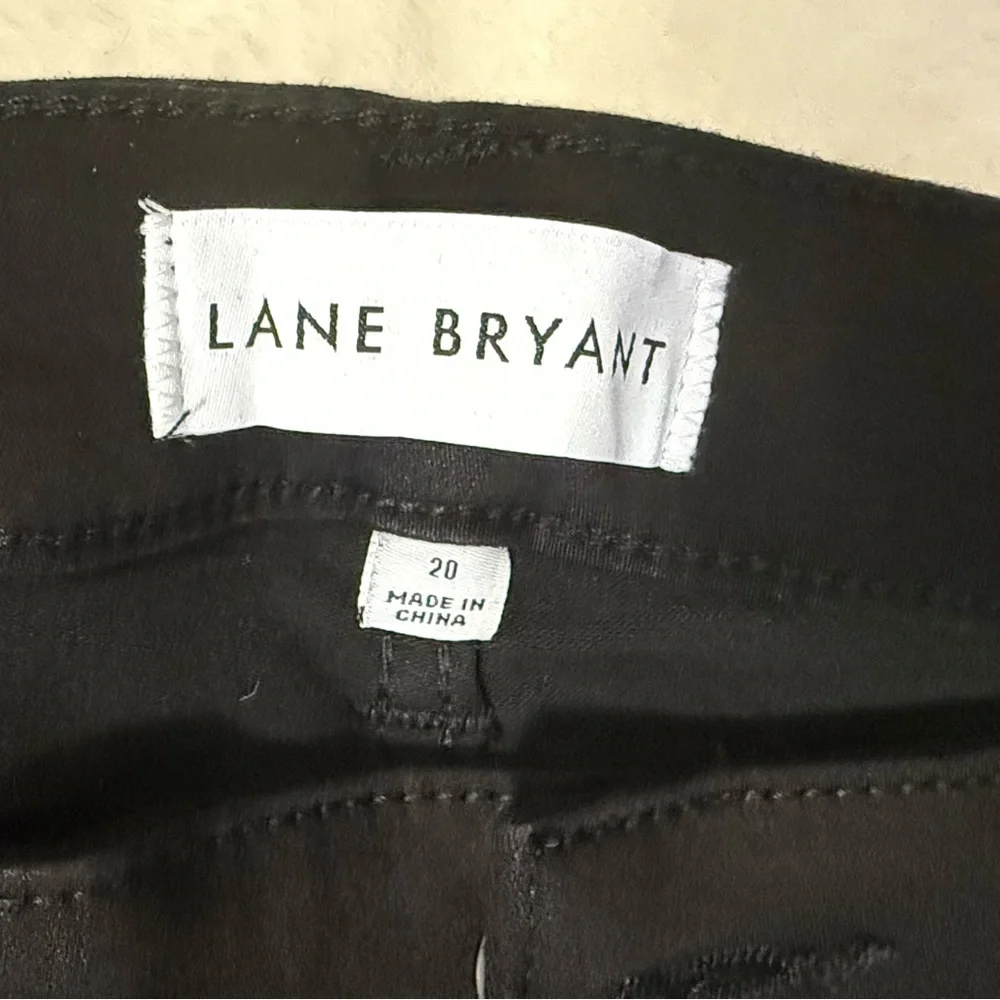 NWT Lane Bryant Straight Fit High-Rise Sateen Skinny Jean, Size 20, Black